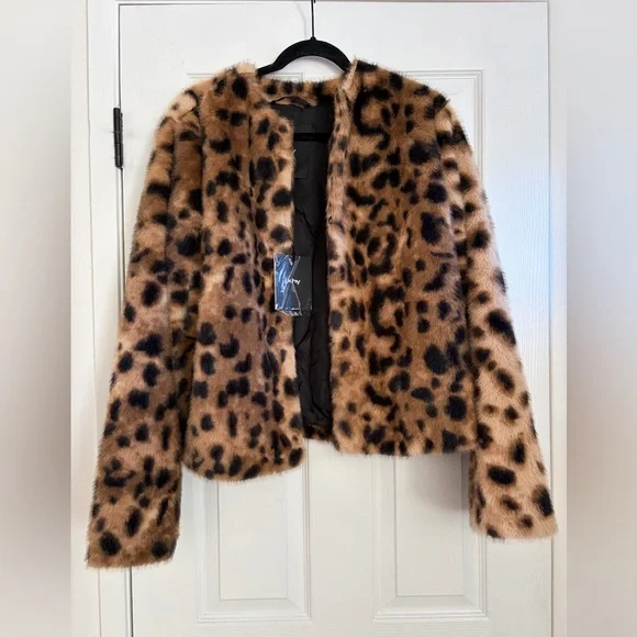 KHY - faux fur collarless jacket - NEW WITH TAGS - Picture 2 of 3
